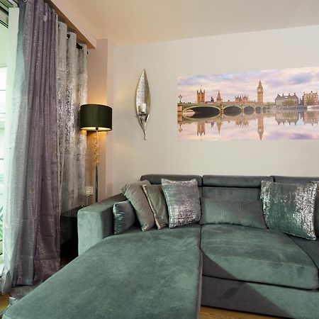 St George Wharf Londres Exterior foto