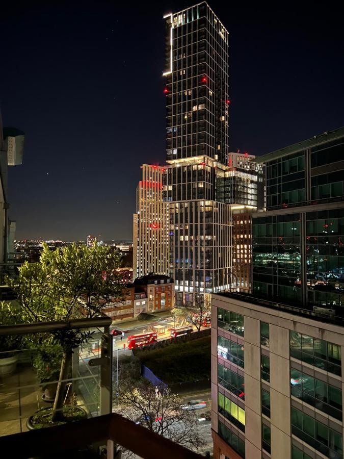 St George Wharf Londres Exterior foto